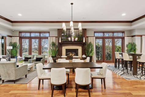 8652 Lake Riley Drive Chanhassen MN 55317