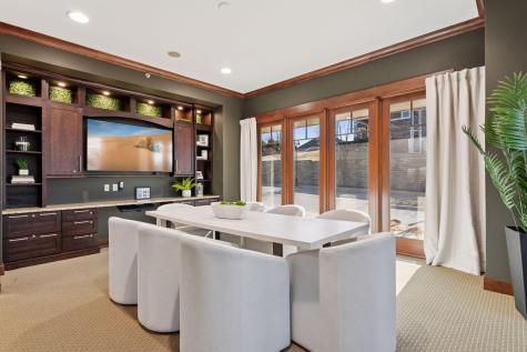 8652 Lake Riley Drive Chanhassen MN 55317