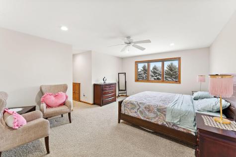 2368 Barton Avenue NW Buffalo MN 55313