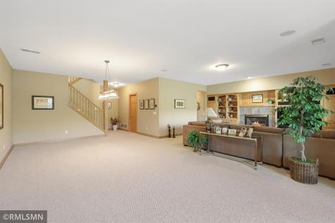 13233 Downey Trail Apple Valley MN 55124