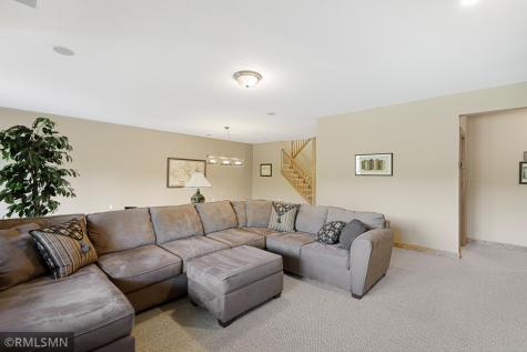 13233 Downey Trail Apple Valley MN 55124