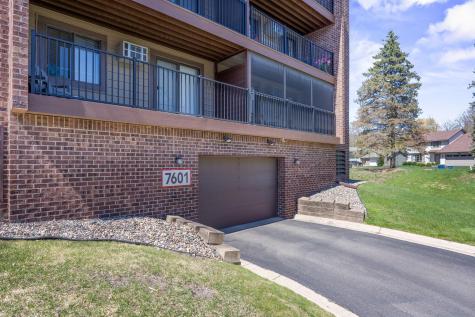 7601 W 101st Street Bloomington MN 55438
