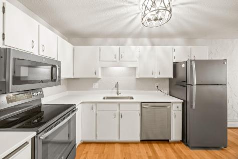 7601 W 101st Street Bloomington MN 55438