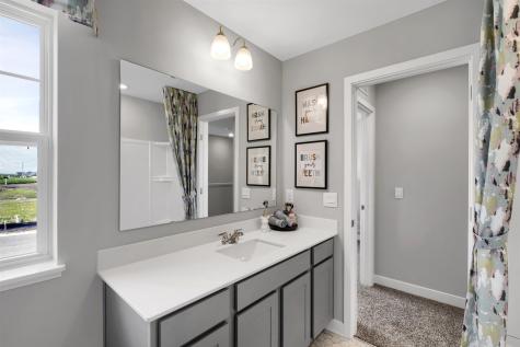 1982 Highview Terrace Shakopee MN 55379