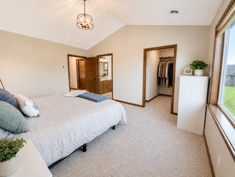214 Woolgrass Way Avon MN 56310