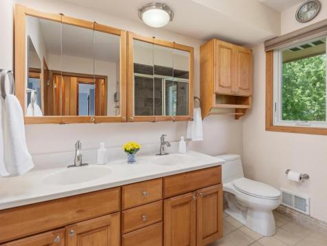 2885 Zanzibar Lane N Plymouth MN 55447