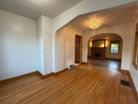 211 Kendall Avenue N Thief River Falls MN 56701