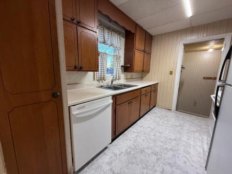 211 Kendall Avenue N Thief River Falls MN 56701