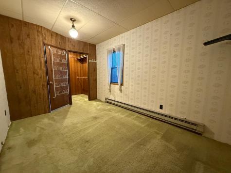 211 Kendall Avenue N Thief River Falls MN 56701