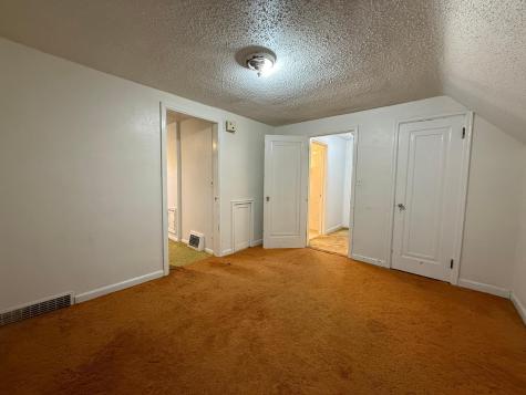 211 Kendall Avenue N Thief River Falls MN 56701