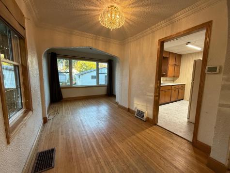 211 Kendall Avenue N Thief River Falls MN 56701