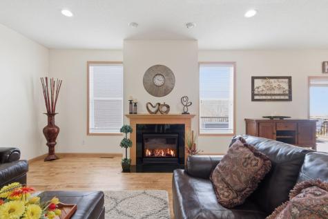 8437 Blazing Star Circle Shakopee MN 55379