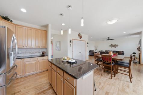 8437 Blazing Star Circle Shakopee MN 55379