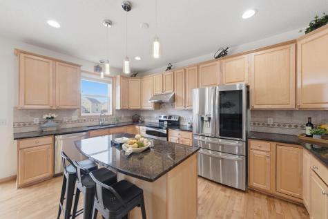 8437 Blazing Star Circle Shakopee MN 55379
