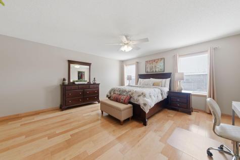 8437 Blazing Star Circle Shakopee MN 55379