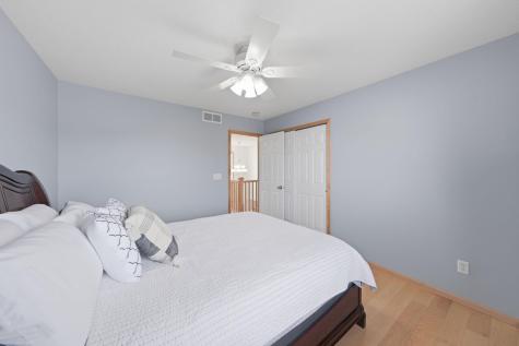 8437 Blazing Star Circle Shakopee MN 55379