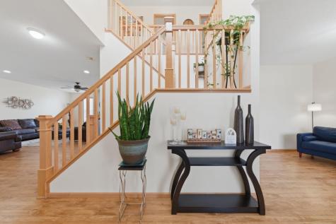 8437 Blazing Star Circle Shakopee MN 55379