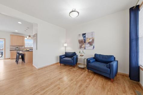8437 Blazing Star Circle Shakopee MN 55379