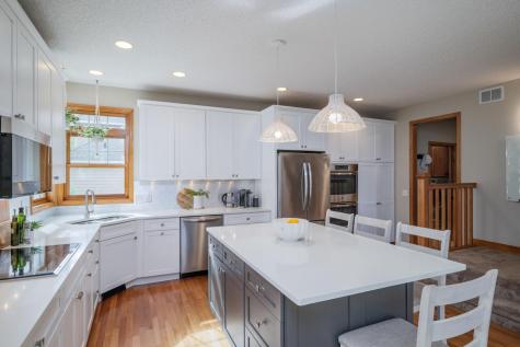 9086 Wildwood Circle Shakopee MN 55379