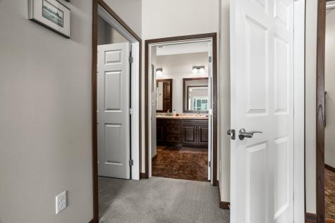 2860 Calico Drive S Fargo ND 58104