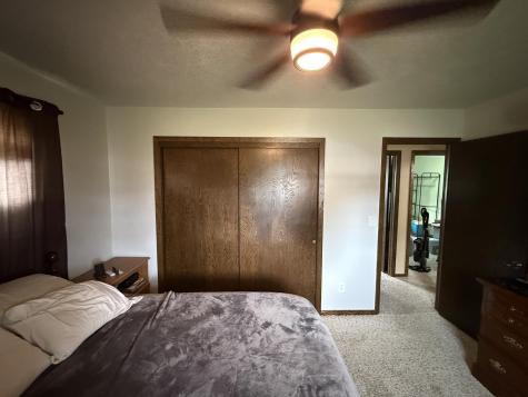 704 3rd Avenue NE Hillsboro ND 58045