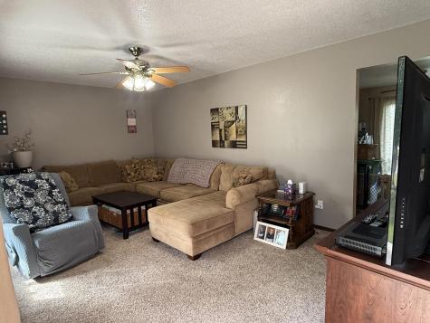 704 3rd Avenue NE Hillsboro ND 58045