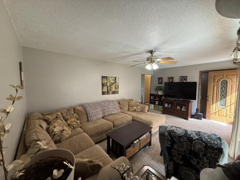 704 3rd Avenue NE Hillsboro ND 58045