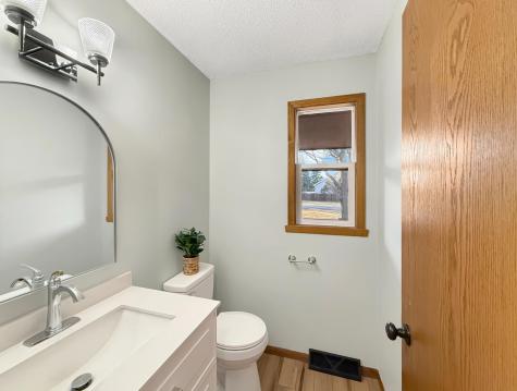 2939 Maple Street N Fargo ND 58102