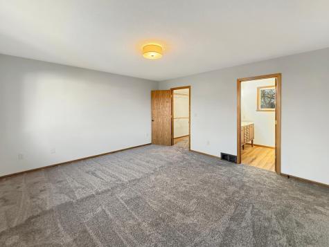 2939 Maple Street N Fargo ND 58102