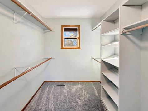 2939 Maple Street N Fargo ND 58102