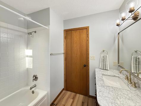 2939 Maple Street N Fargo ND 58102