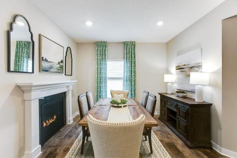 1728 Oak Creek Pass Chaska MN 55318