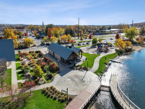 1728 Oak Creek Pass Chaska MN 55318