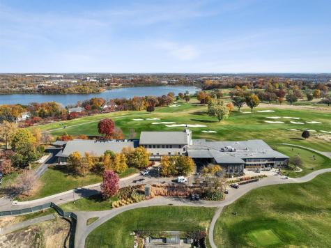 1728 Oak Creek Pass Chaska MN 55318
