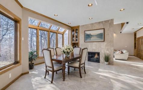 4 W Bay Lane North Oaks MN 55127