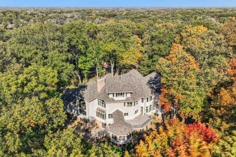 4 W Bay Lane North Oaks MN 55127