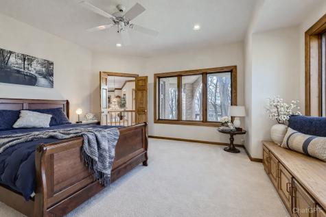 4 W Bay Lane North Oaks MN 55127