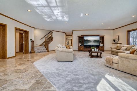 4 W Bay Lane North Oaks MN 55127