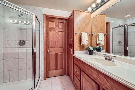 4 W Bay Lane North Oaks MN 55127