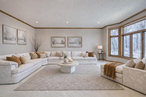 4 W Bay Lane North Oaks MN 55127