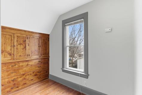 902 Dodd Road West Saint Paul MN 55118