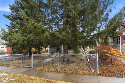 902 Dodd Road West Saint Paul MN 55118