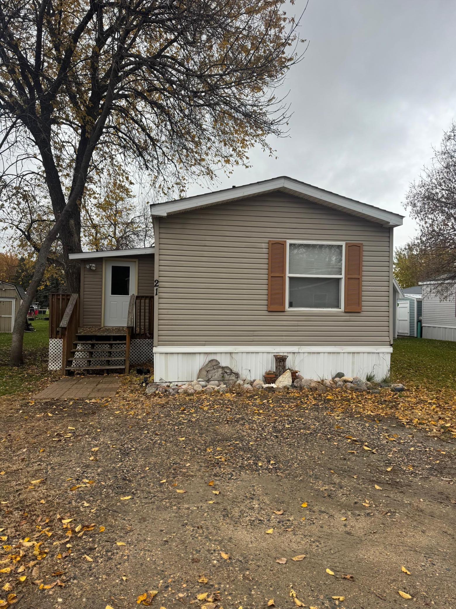 21 Horseshoe Bend Horace ND 58047