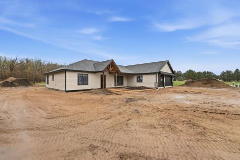 7215 Emerald Drive NE Alexandria MN 56308