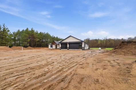 7215 Emerald Drive NE Alexandria MN 56308