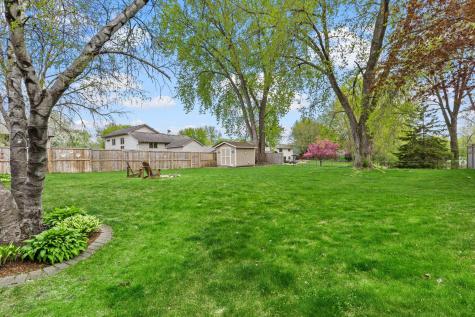 2201 84th Avenue N Brooklyn Park MN 55444