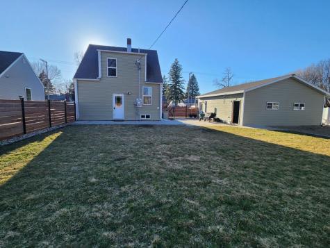 515 5th Avenue SW Pipestone MN 56164