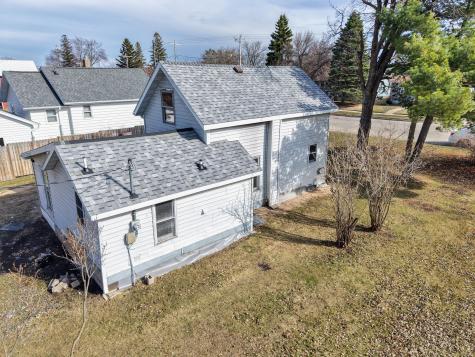 418 Main Street E Detroit Lakes MN 56501