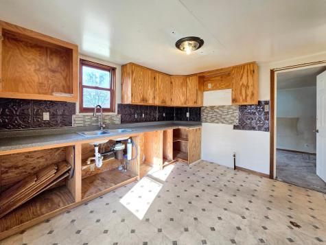 418 Main Street E Detroit Lakes MN 56501
