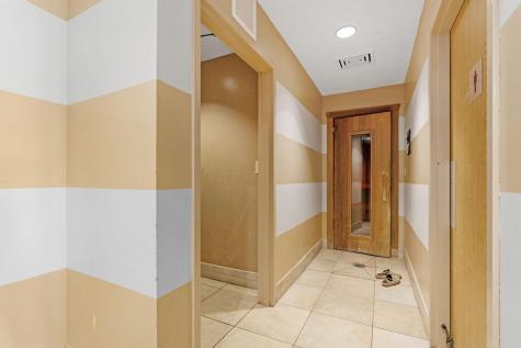 78 10th Street E Saint Paul MN 55101